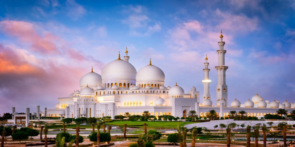 Women Travellers: Quick Guide For Abu Dhabi Solo Travellers