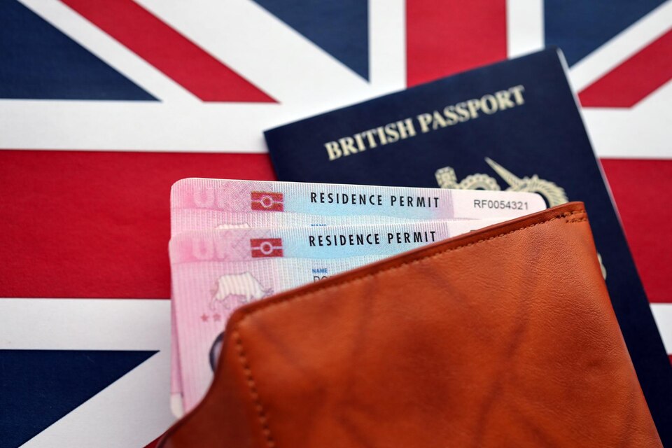 UK passport renewal in Dubai, the eligibility criteria are as follows